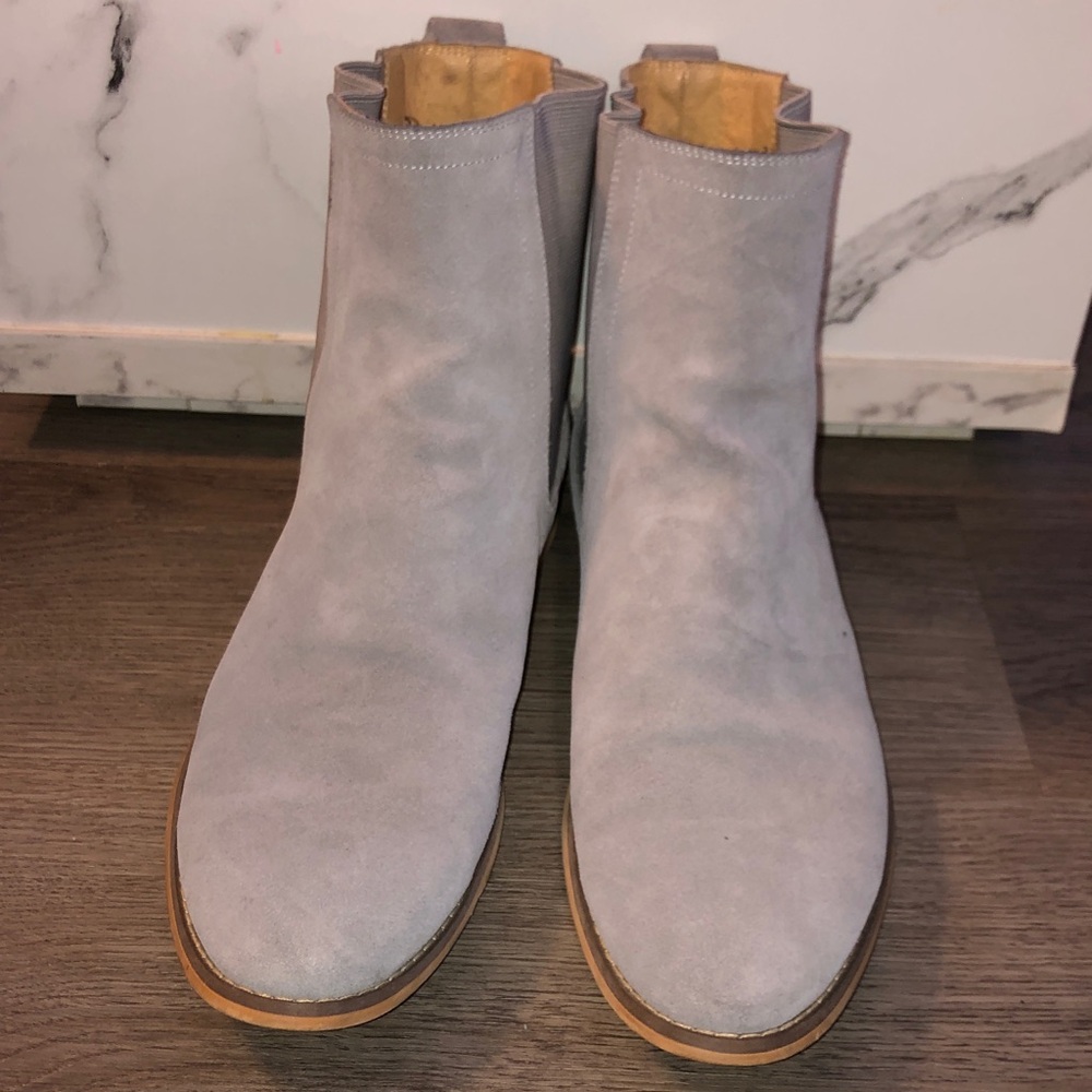 Men's Stylish Light Gray Chelsea Boots